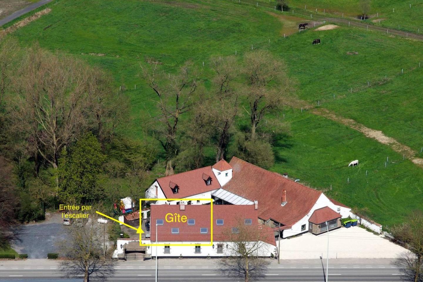 Cense De Lalouette Apartment Saint-Ghislain Стая снимка